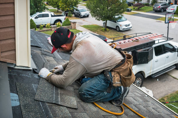 Professional Roofing technician working in Lyndhurst, VA